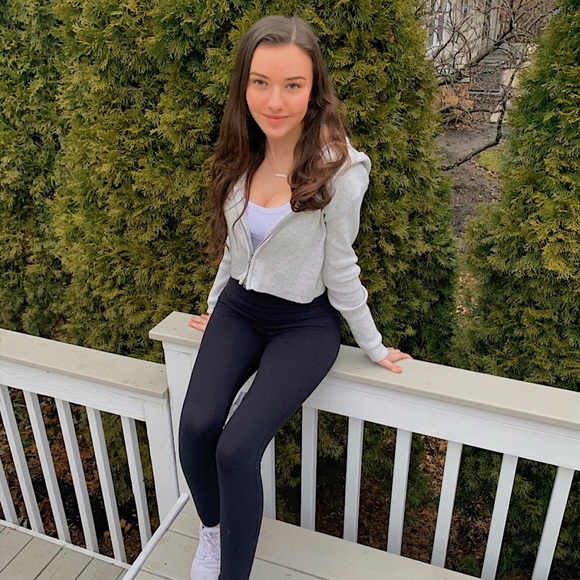 ♥️ABOUT ME - Picture 1 of 5